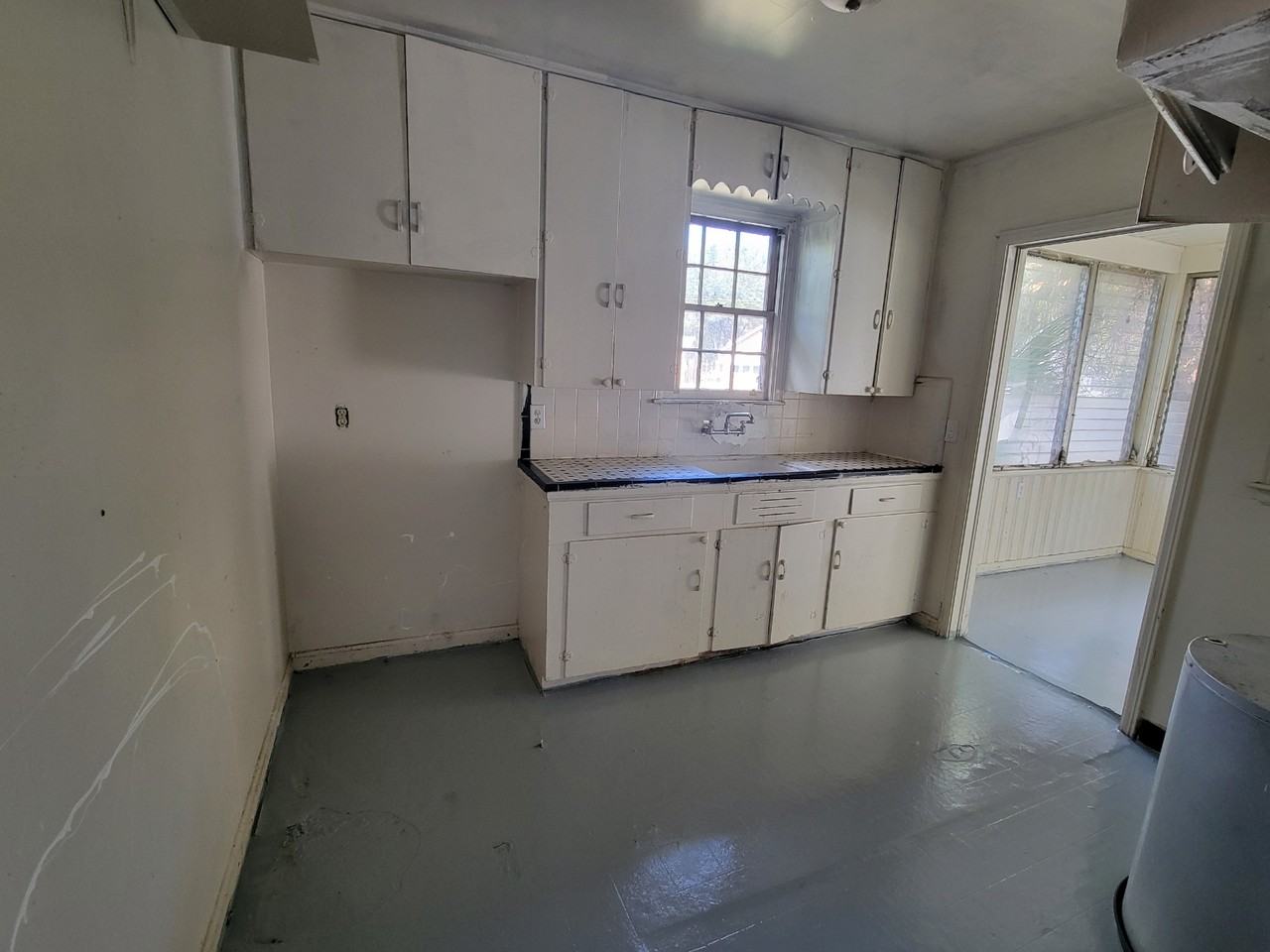 7223 N Pearl St #10 - Photo 6 of 18