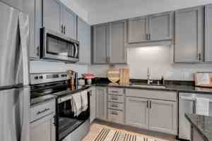featured image of 2740 Fairview Ave N