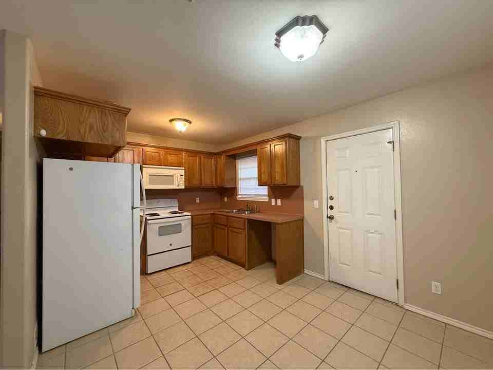 1816 Horsetail Fls #1 - Photo 2 of 7