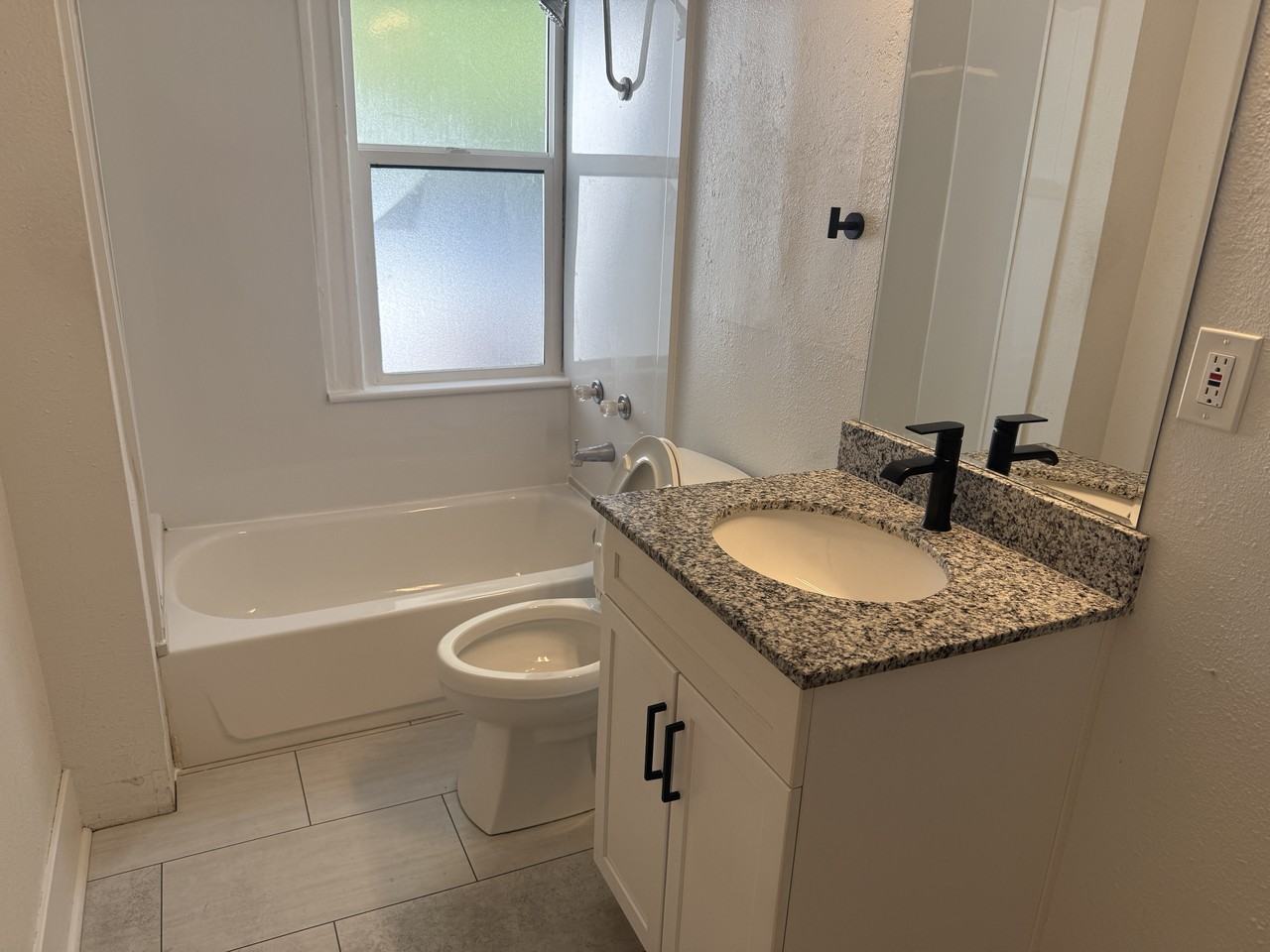 1541 S West Temple #2 - Photo 4 of 11