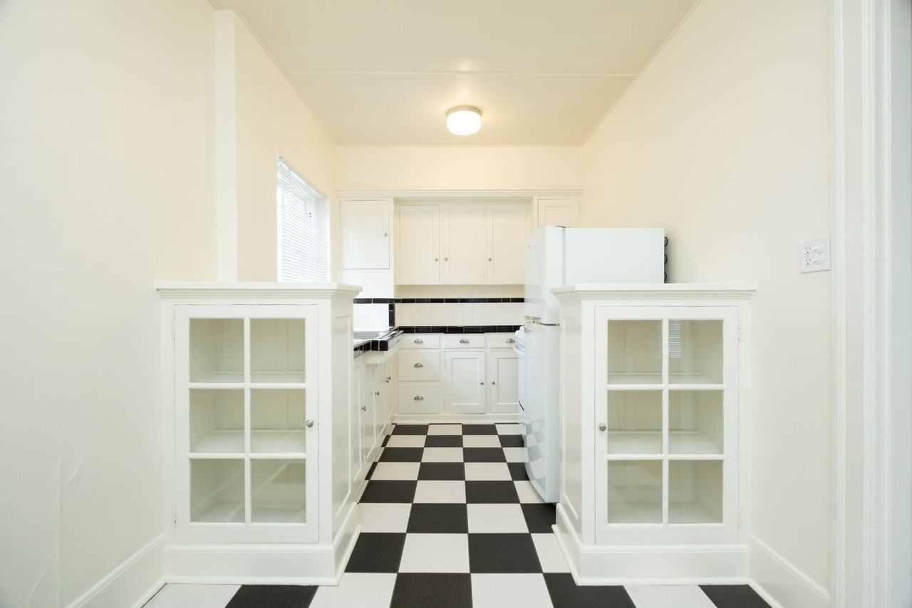 VILLA DOROTHEA APARTMENTS (VIL01) - Photo 4 of 50