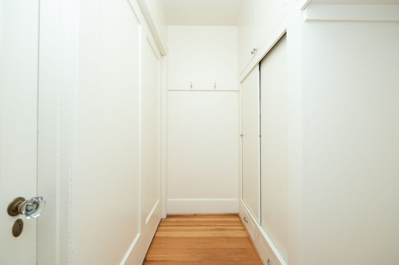 VILLA DOROTHEA APARTMENTS (VIL01) - Photo 6 of 32