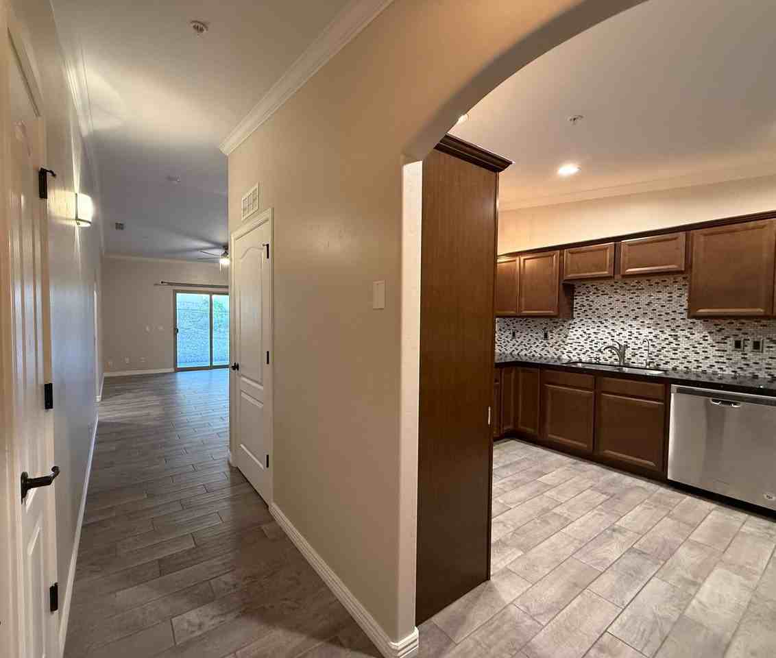 3300 Tomahawk Dr #101 - Photo 3 of 24