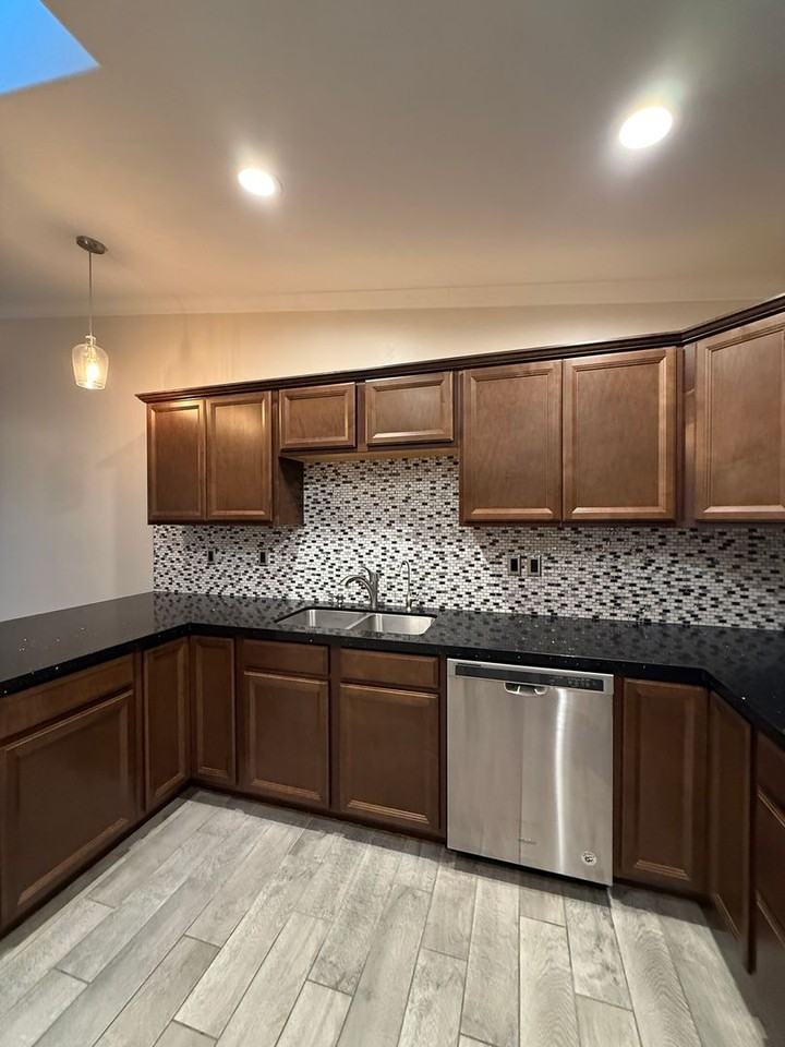 3300 Tomahawk Dr #101 - Photo 7 of 24