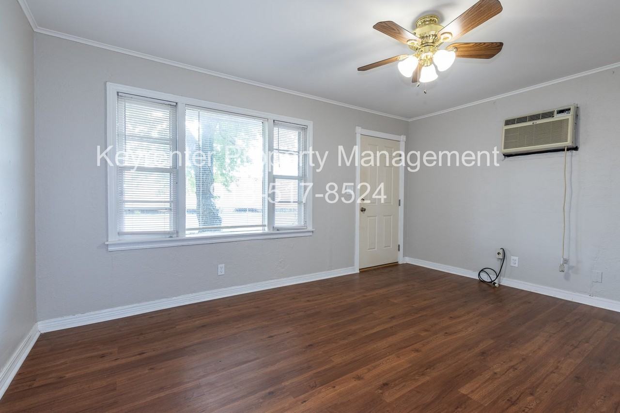 1111 S 57th West Ave - Photo 2 of 22