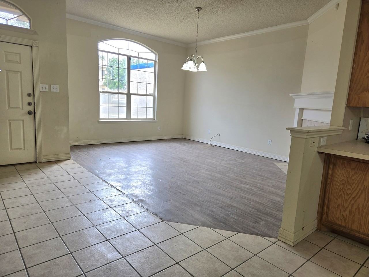 5117 Albany Ave #1 - Photo 3 of 12