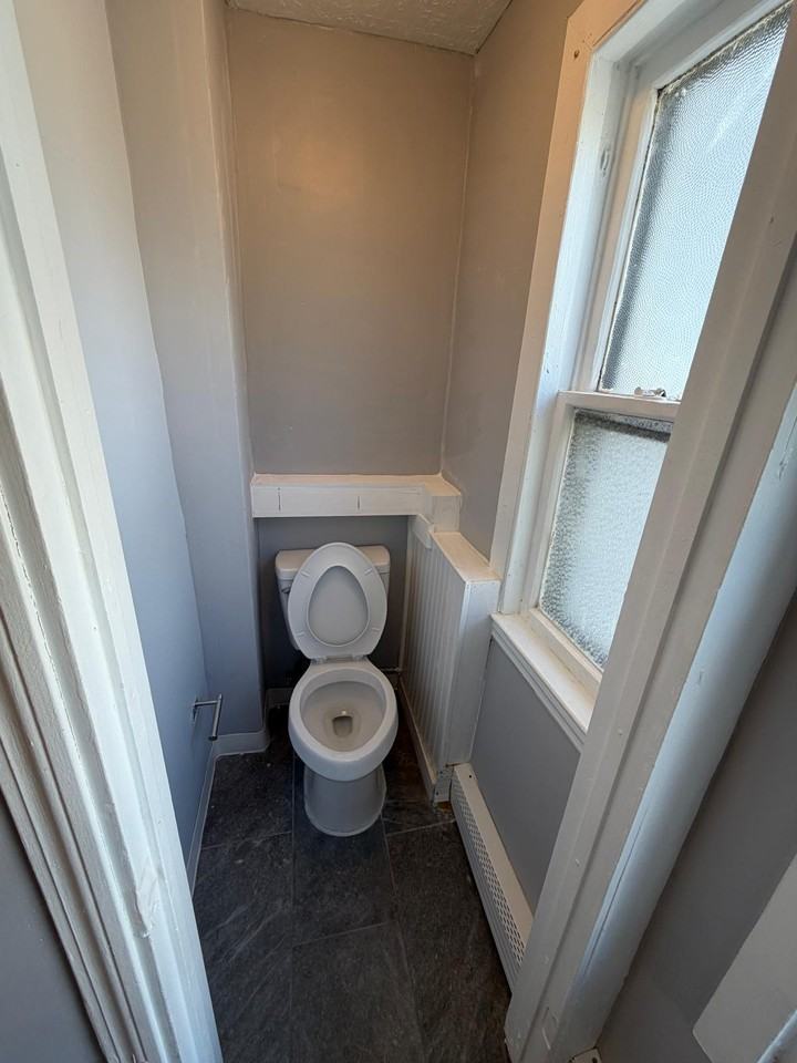 122 Milne Street2nd Fl - Photo 5 of 11