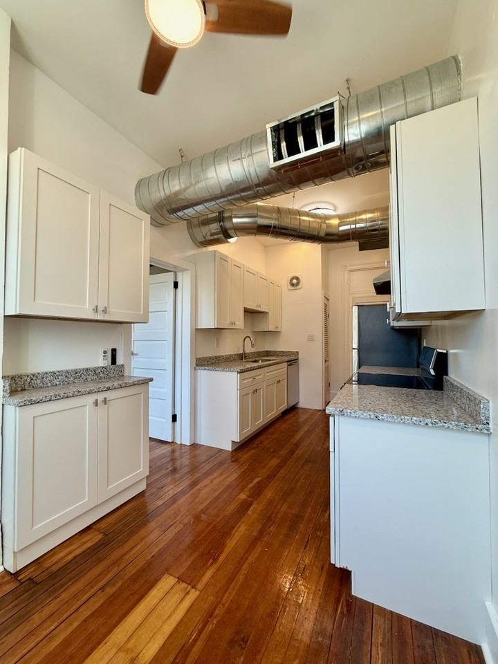 906 Penn AvenueUnit A #A - Photo 3 of 27