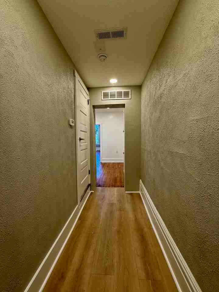 906 Penn AvenueUnit C #C - Photo 6 of 27