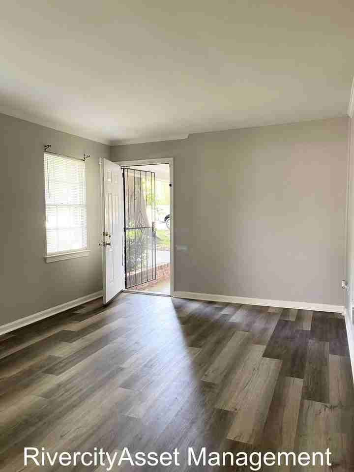 1848 Baldwin Ave #1 - Photo 3 of 9