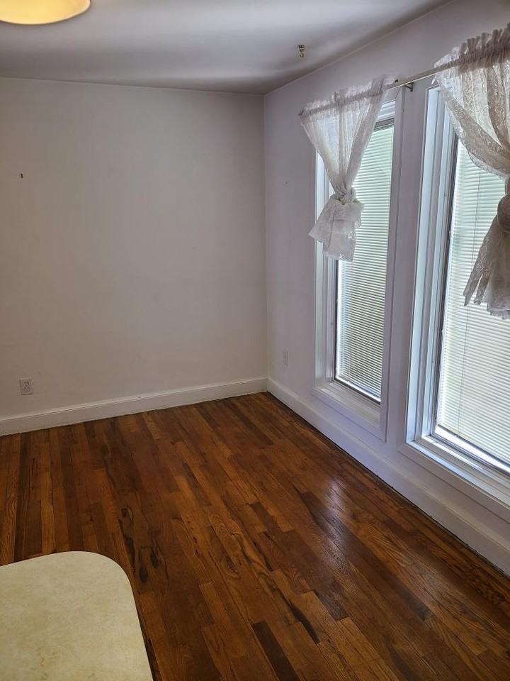 304 W M St #2 - Photo 3 of 8