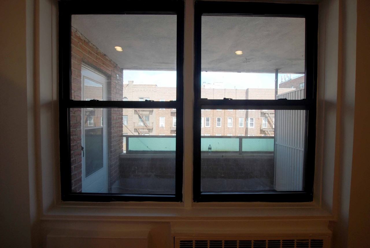 320 East 18th Street #5 - Photo 5 of 17