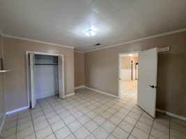 featured image of 114 1/2 High St