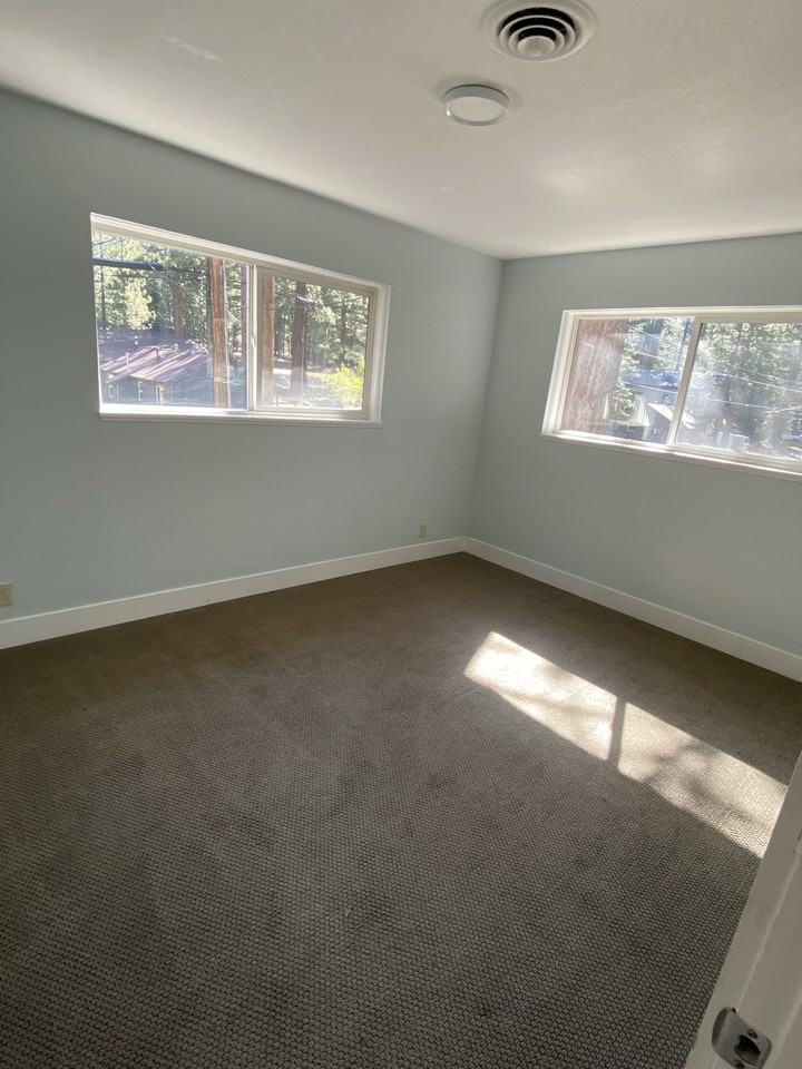 673 James Ave #3 - Photo 5 of 11