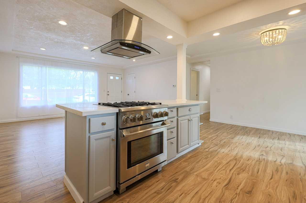 2641 Se 168th Ave #1 - Photo 6 of 29