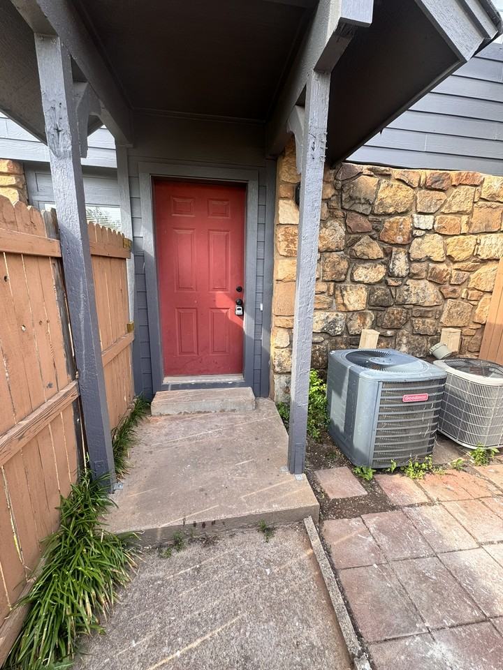 14425 N Pennsylvania Ave #20B - Photo 3 of 4