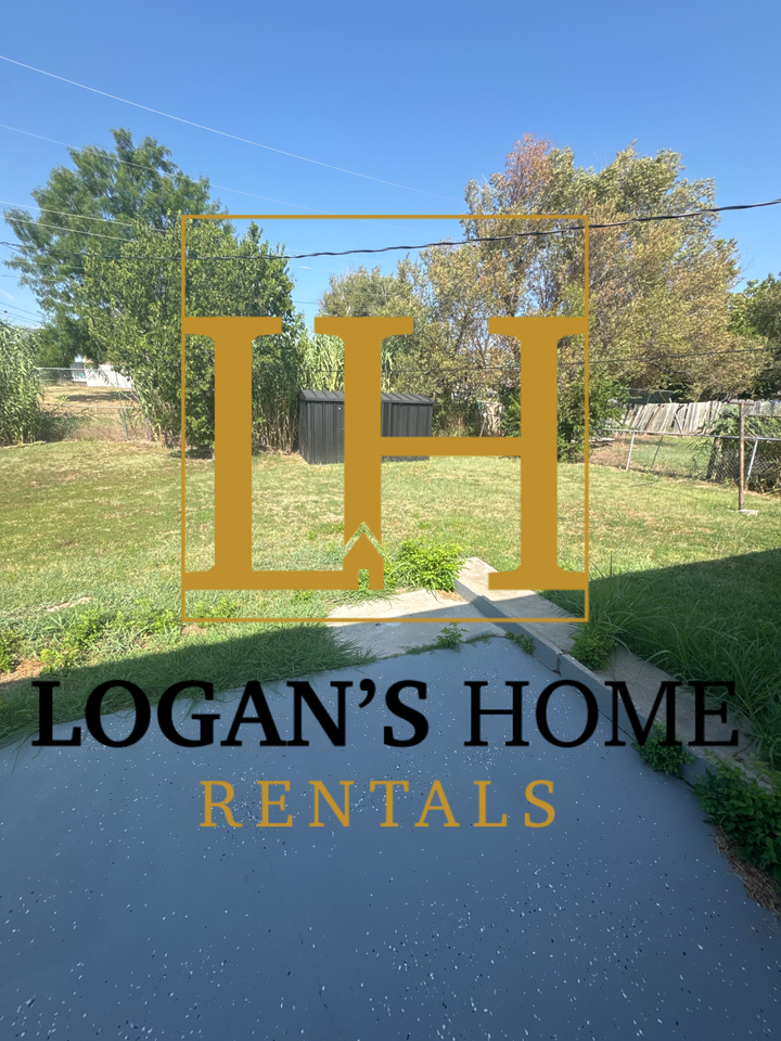 2318 Nw 43rd St #1 - Photo 4 of 9