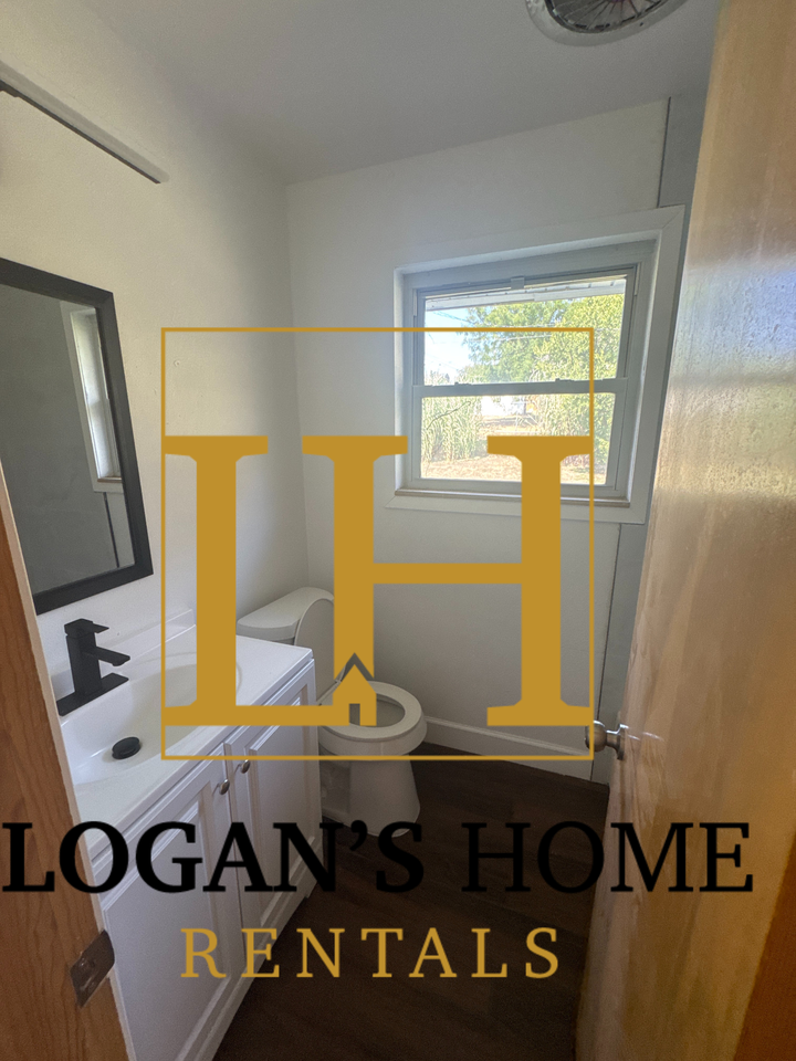 2318 Nw 43rd St #1 - Photo 7 of 9