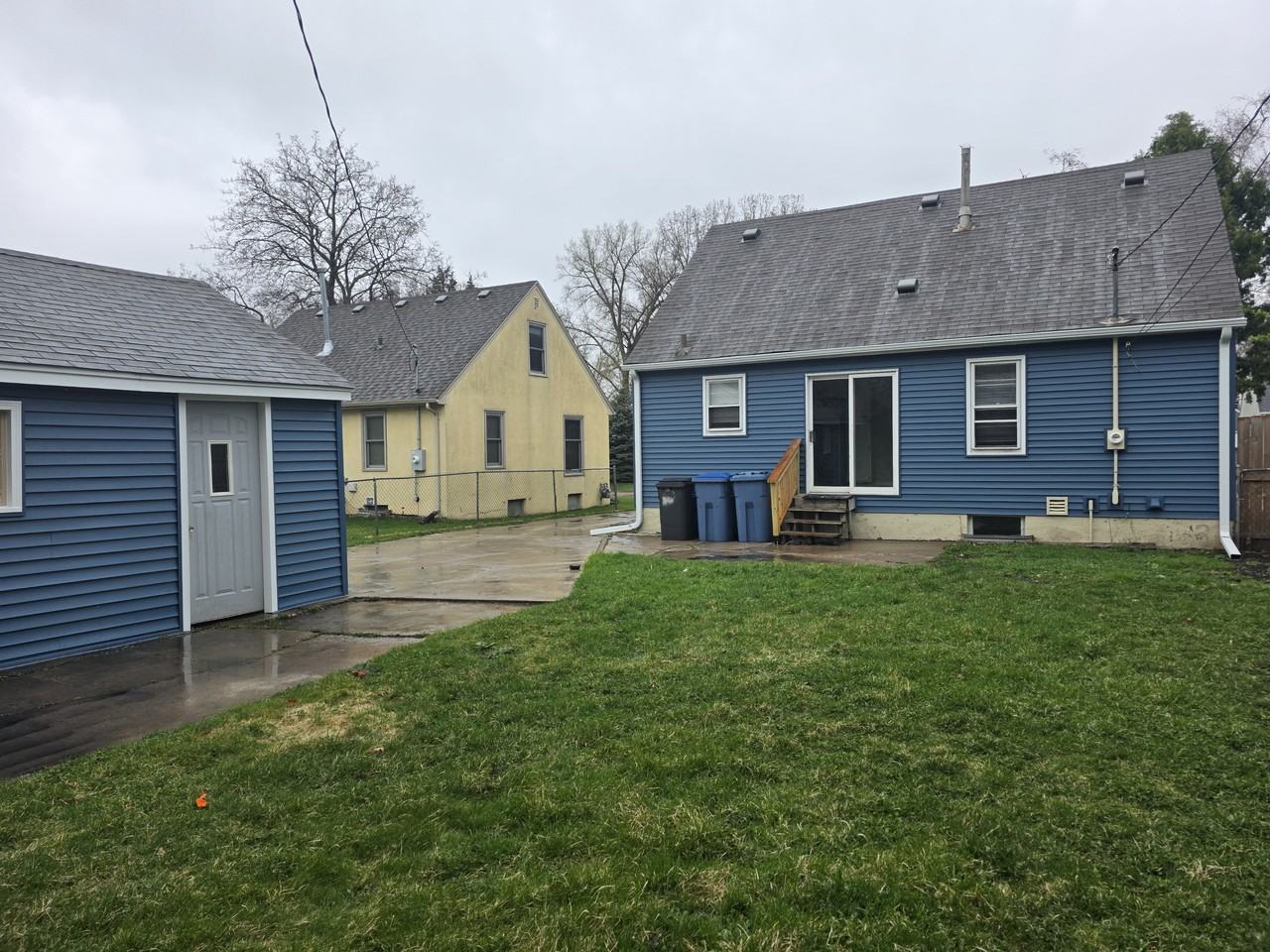 3439 Cleveland St Ne - Photo 3 of 18