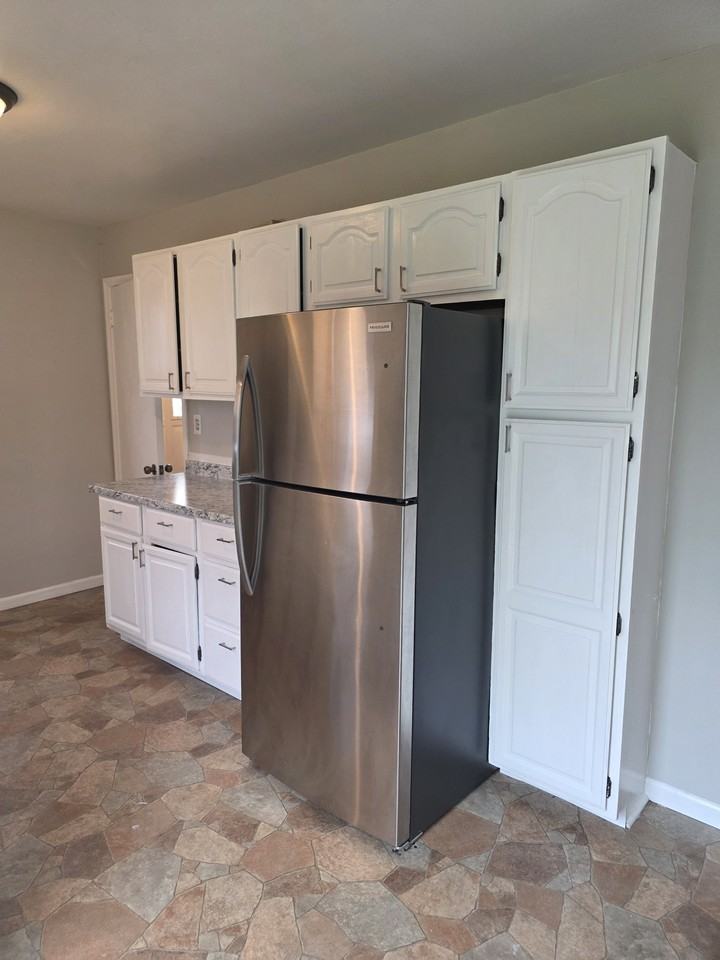 3439 Cleveland St Ne - Photo 5 of 18