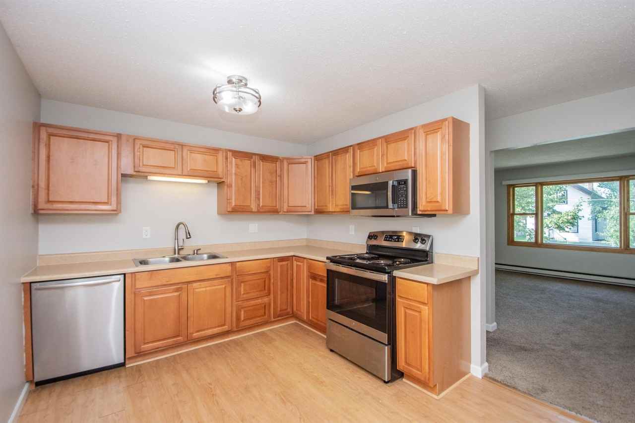 909 12th St N #2 - Photo 3 of 17