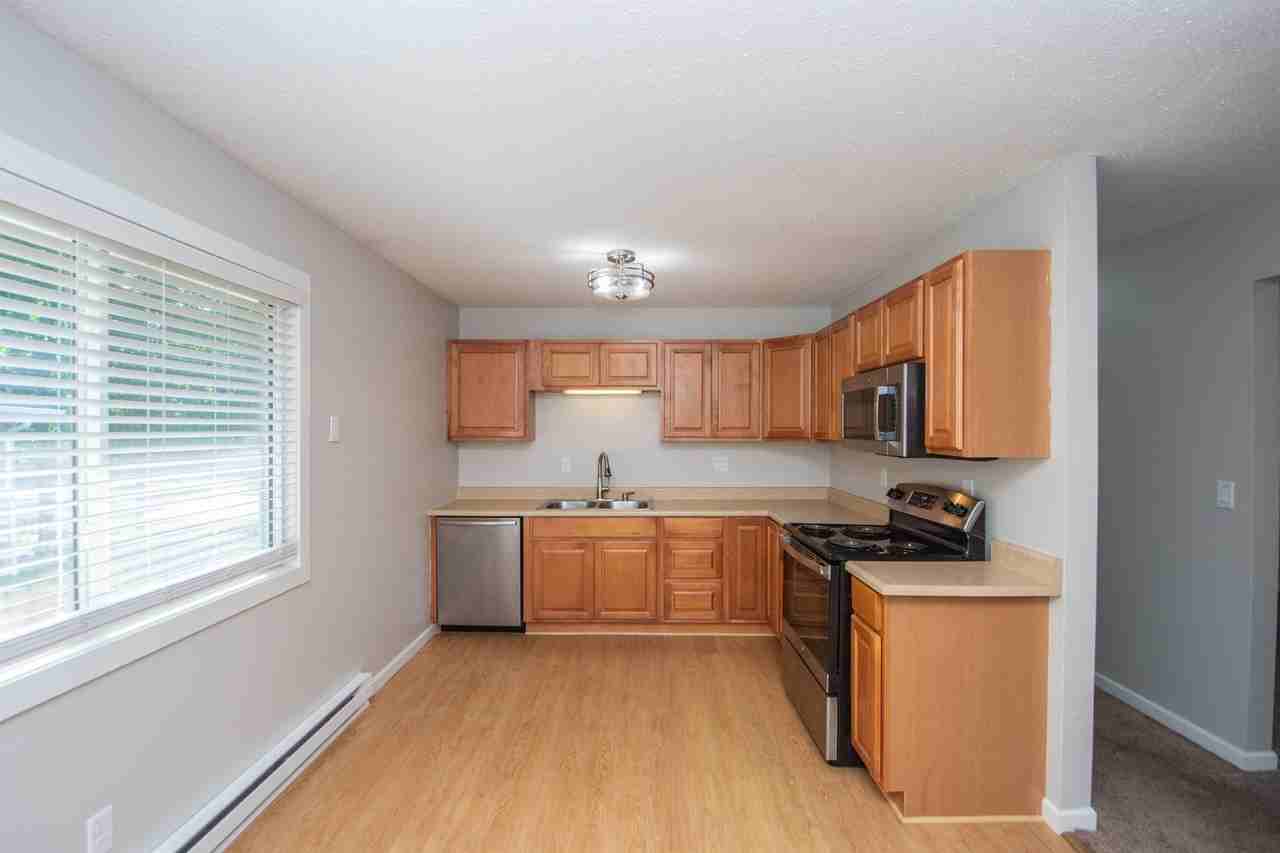 909 12th St N #2 - Photo 4 of 17