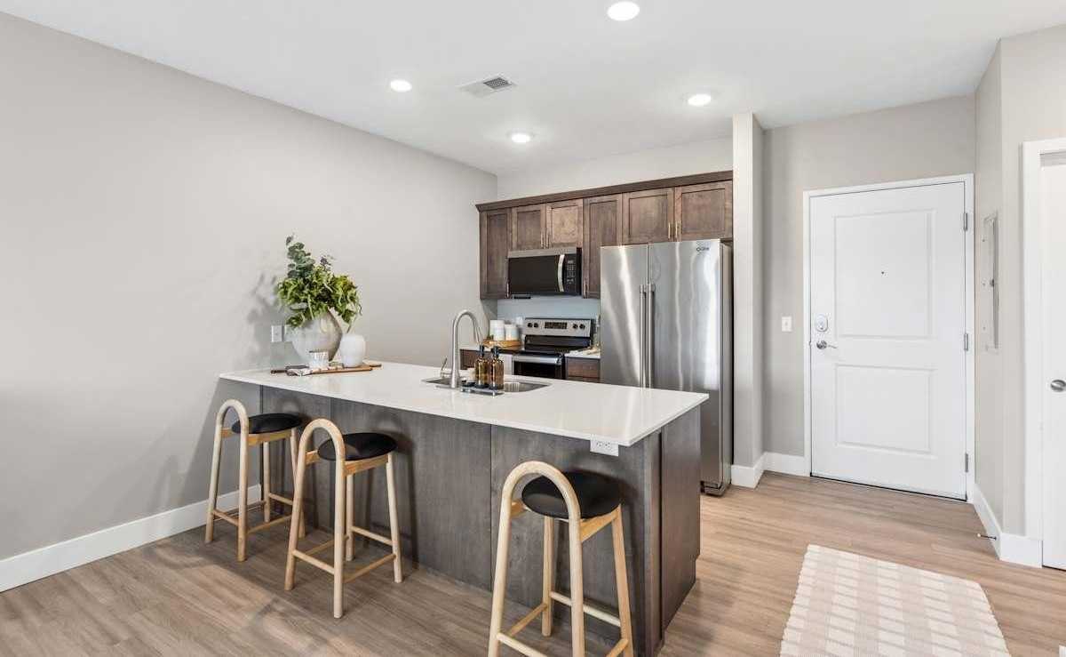 1101 Riverview Dr - Photo 2 of 17