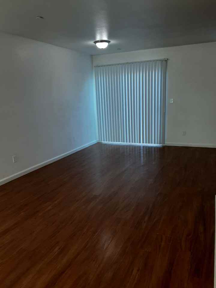 144 Brookridge Dr #1 - Photo 4 of 13