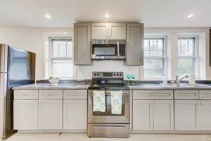 featured image of 403 Grove St #1