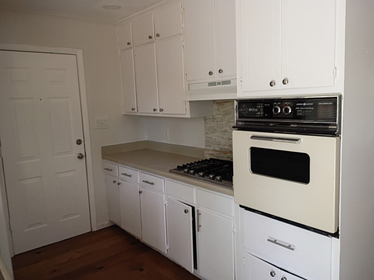 2480 Woodland Dr Nw #1 - Photo 7 of 17