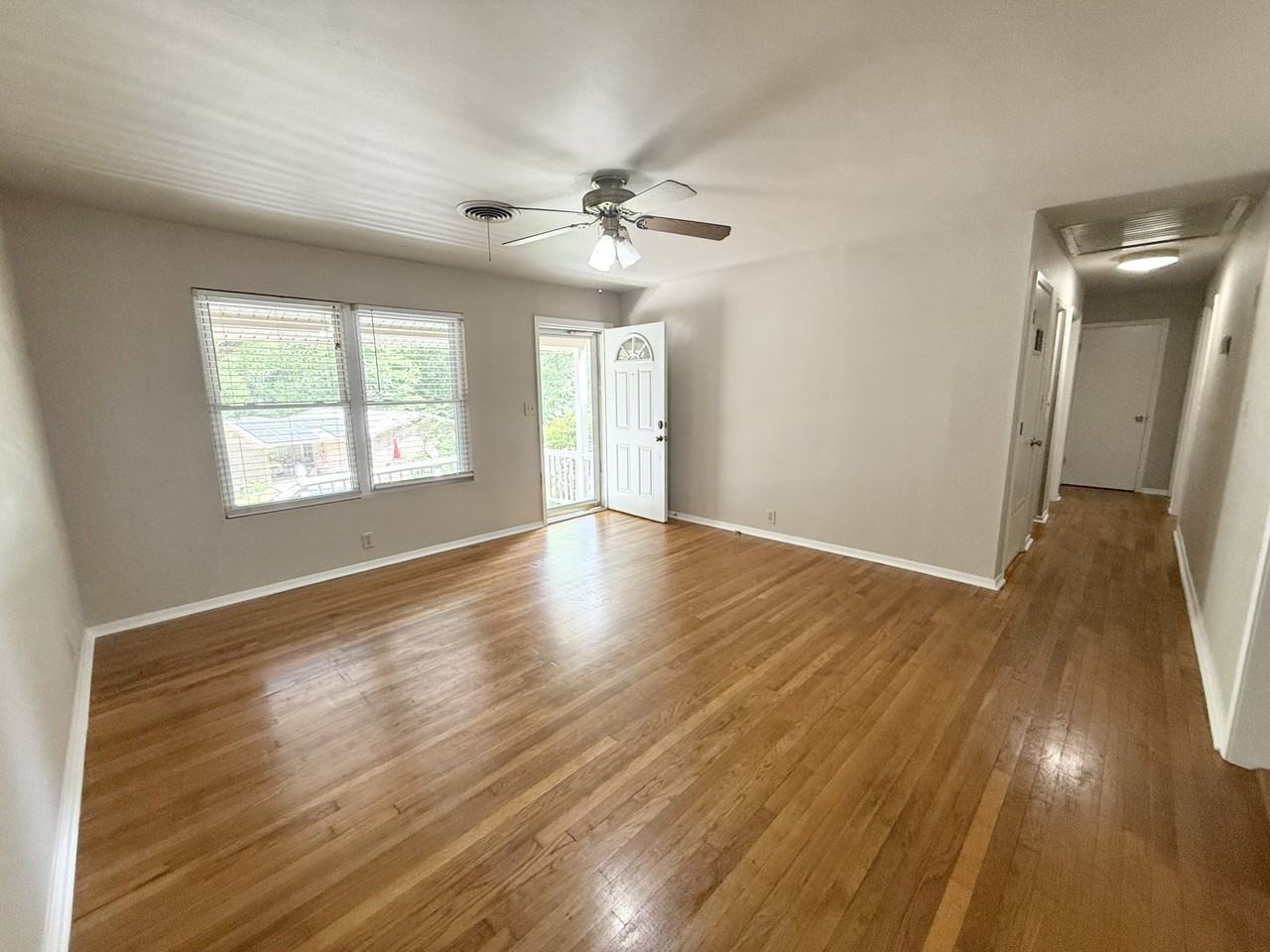 207 Casalinda Cir #1 - Photo 4 of 31