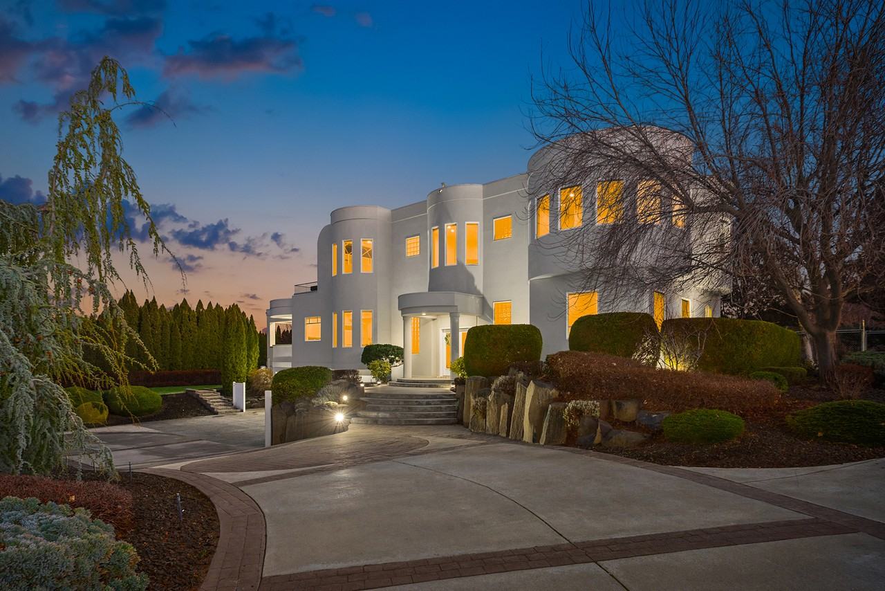 1146 Country Ridge Dr #1 - Photo 2 of 49