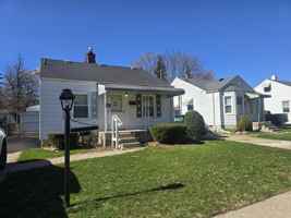 featured image of 19404 Kenosha St #1