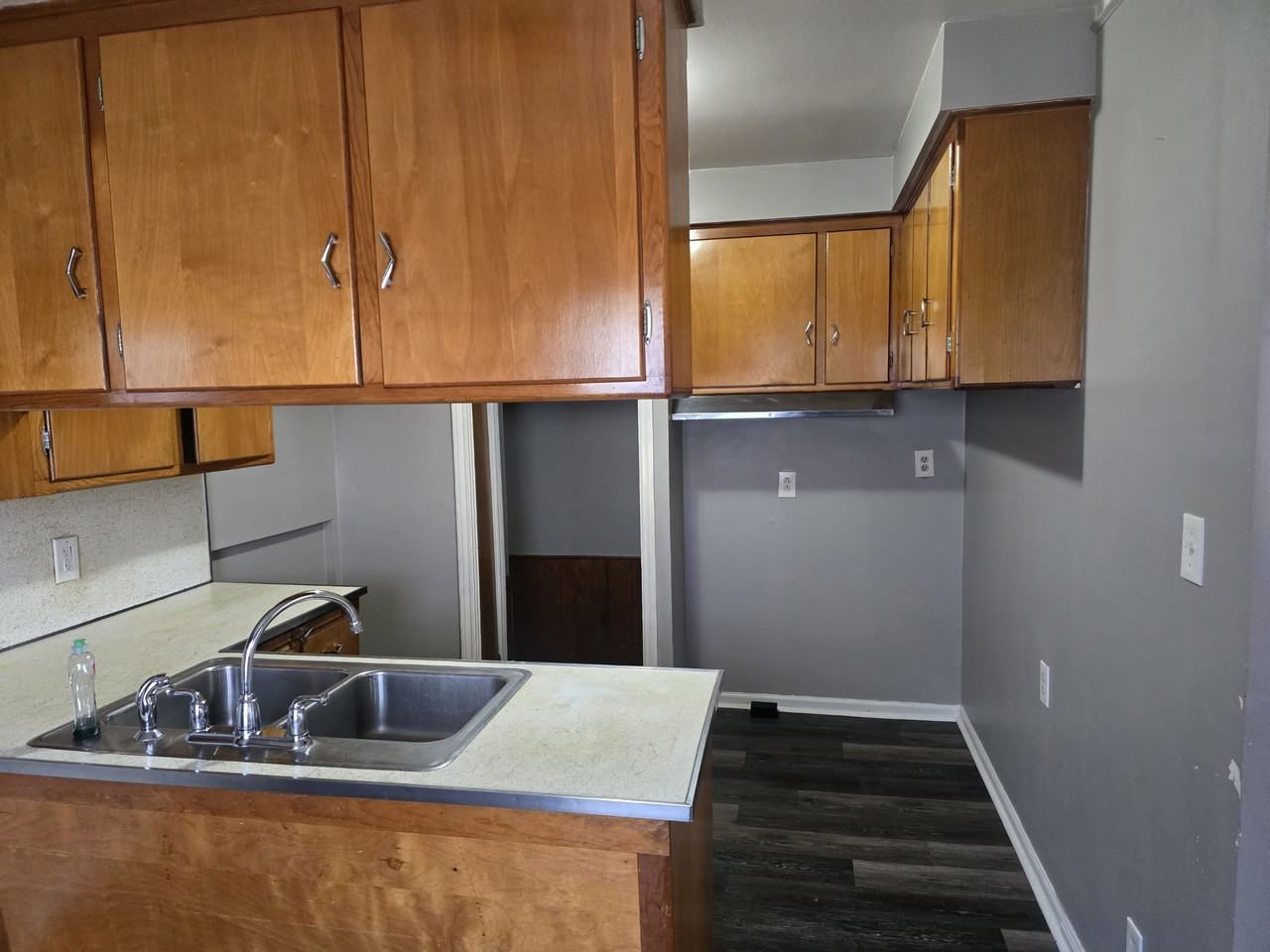 19404 Kenosha St #1 - Photo 3 of 10