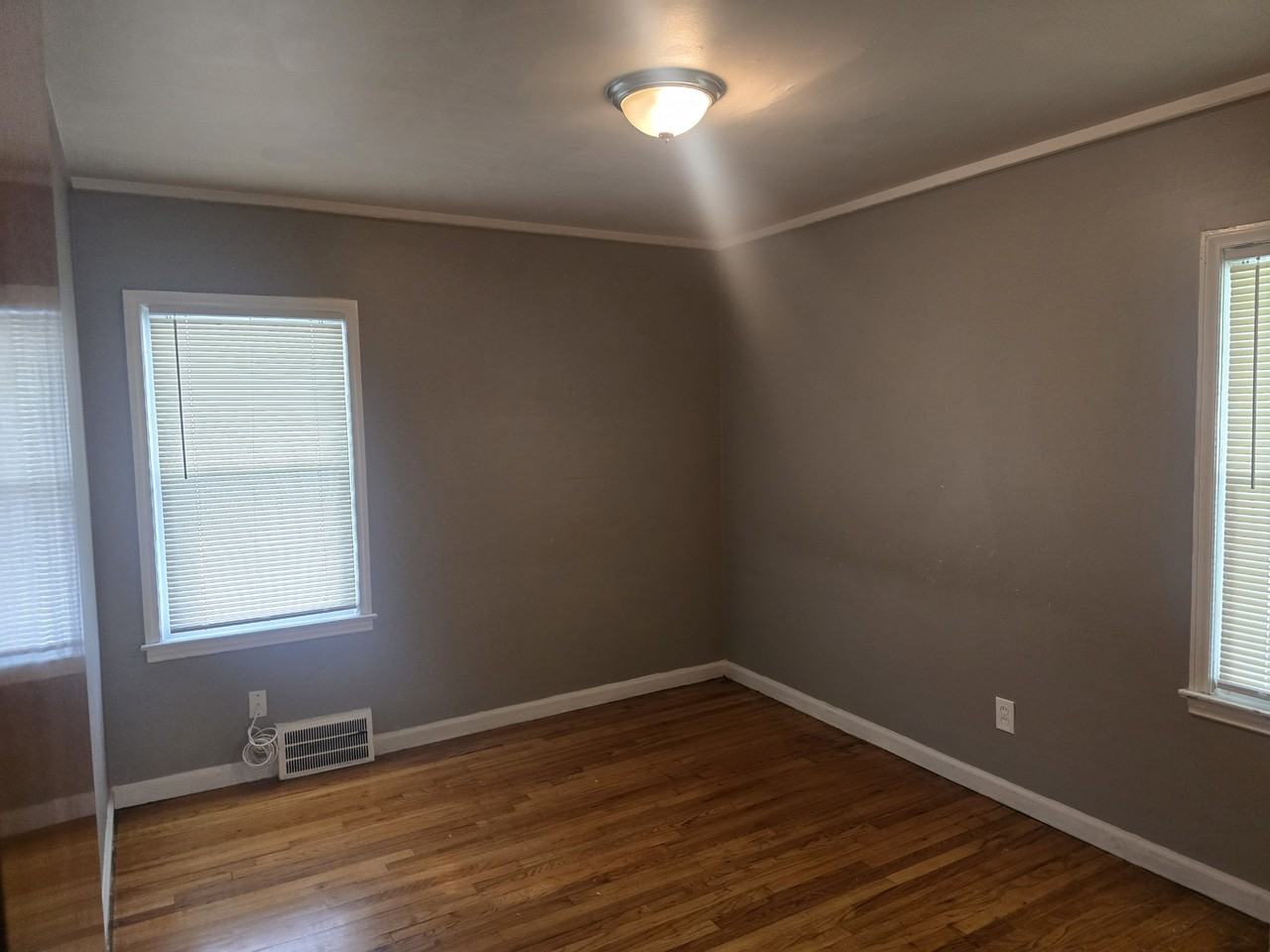 19404 Kenosha St #1 - Photo 7 of 10