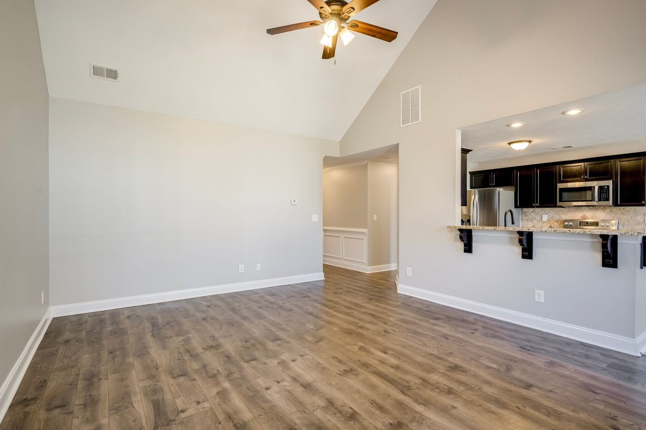 635 Shipley Ave #1 - Photo 7 of 34