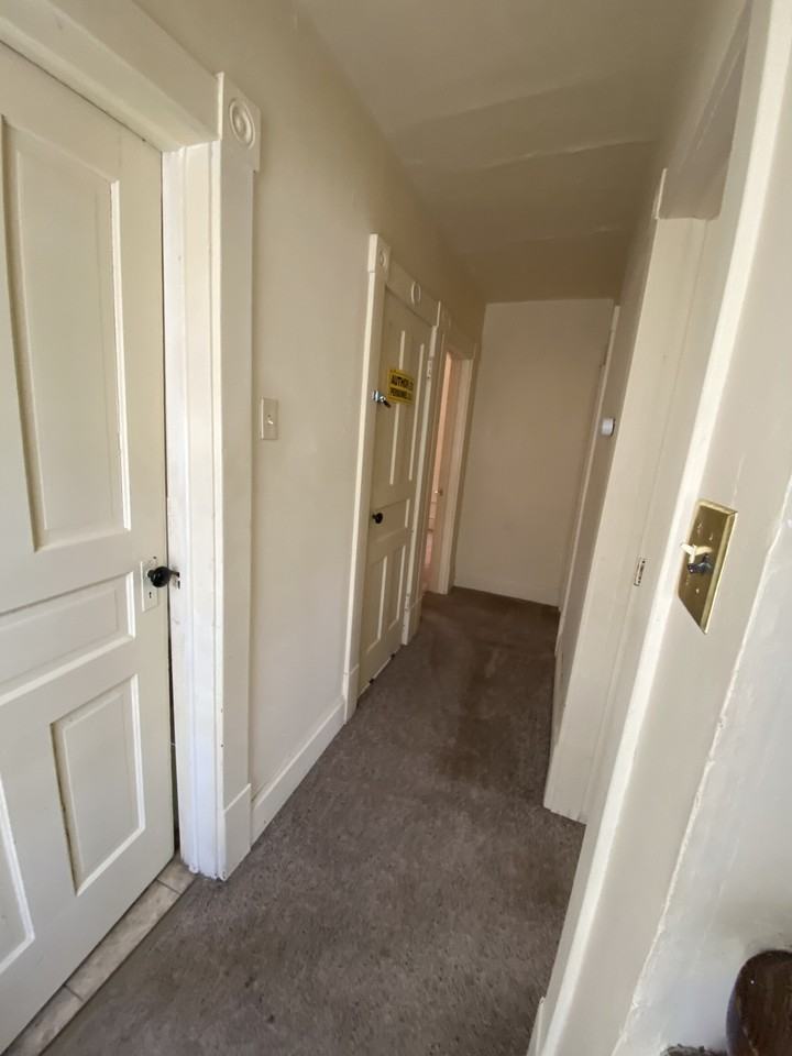 557 Lafayette Ave #1 - Photo 3 of 7