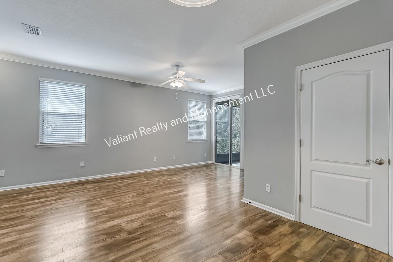 12362 Sand Pine Ct #1 - Photo 7 of 37