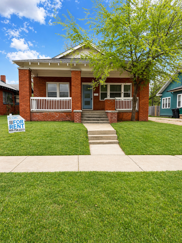 310 Ne 16th St - Photo 2 of 20