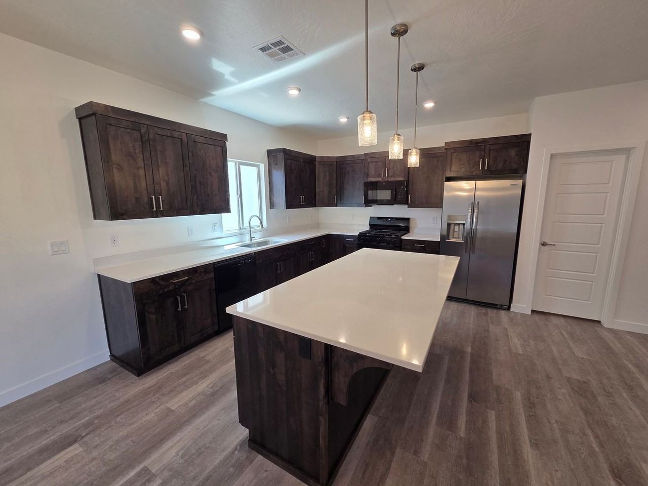 1471 E White Desert Dr - Photo 6 of 32