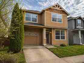 3608 Ne 42nd St - Photo 1 of 1