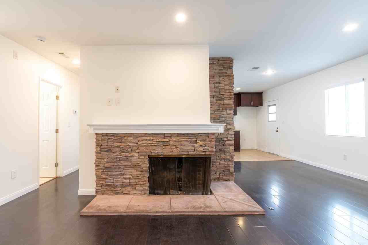 2540 Hudspeth St - Photo 5 of 24