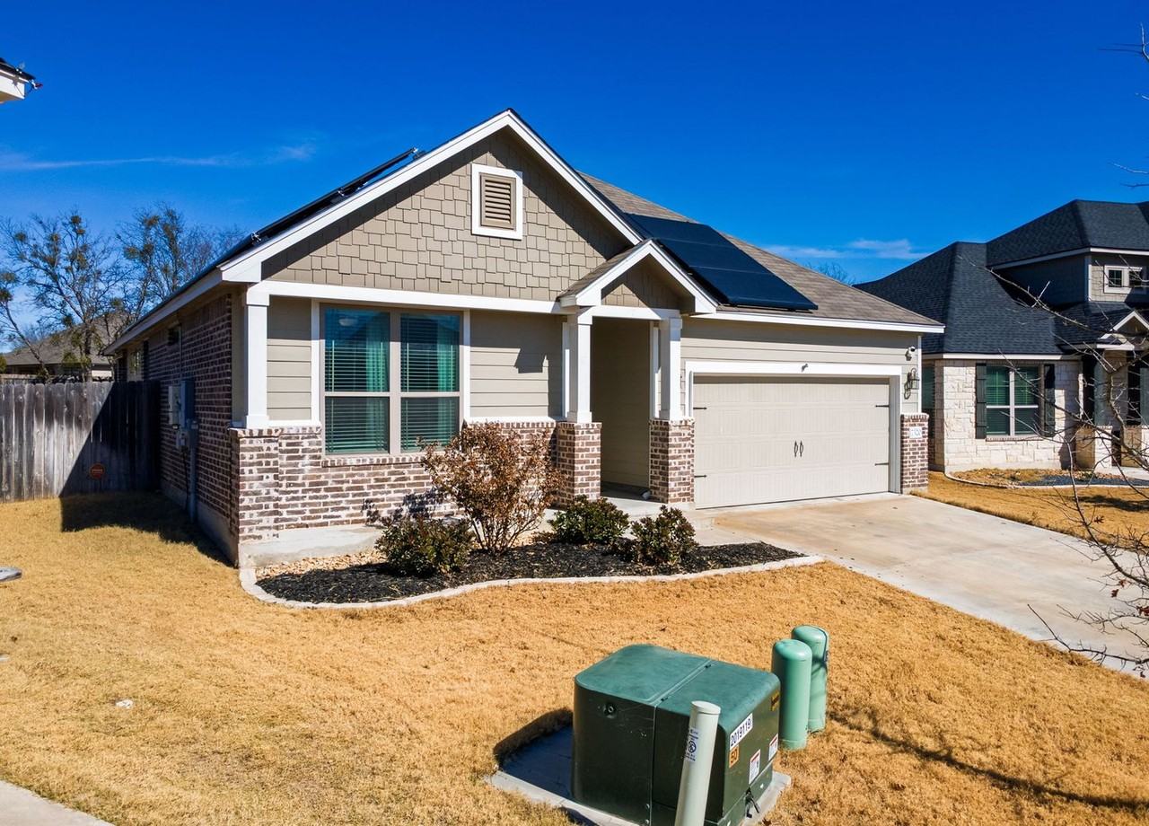 7320 Hammermill Ln - Photo 2 of 14