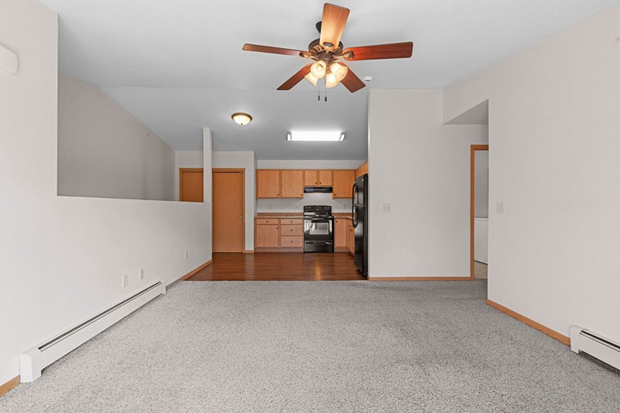 631 32nd Street N - Photo 7 of 42