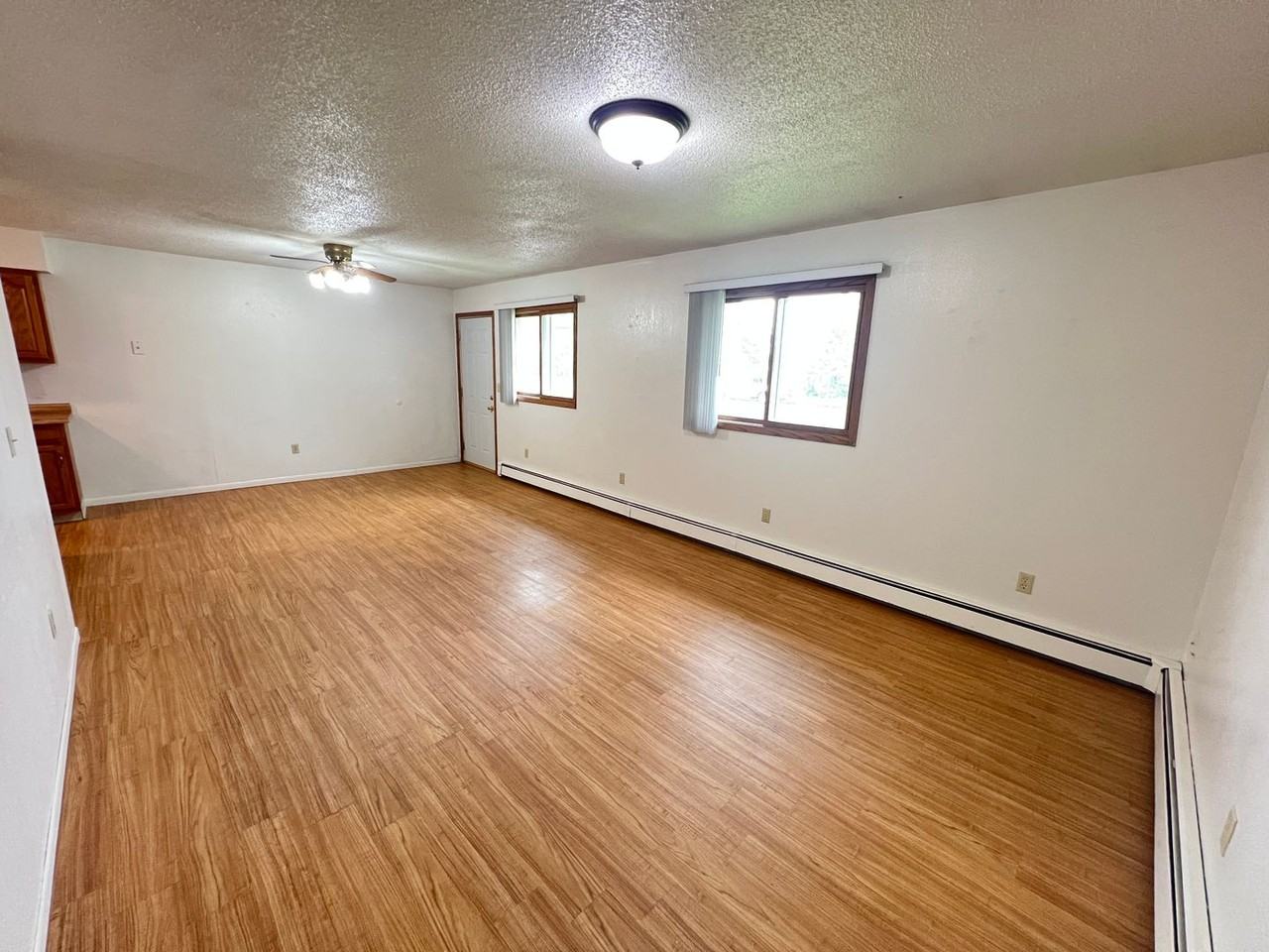 1406 Birch Ave - Photo 5 of 28