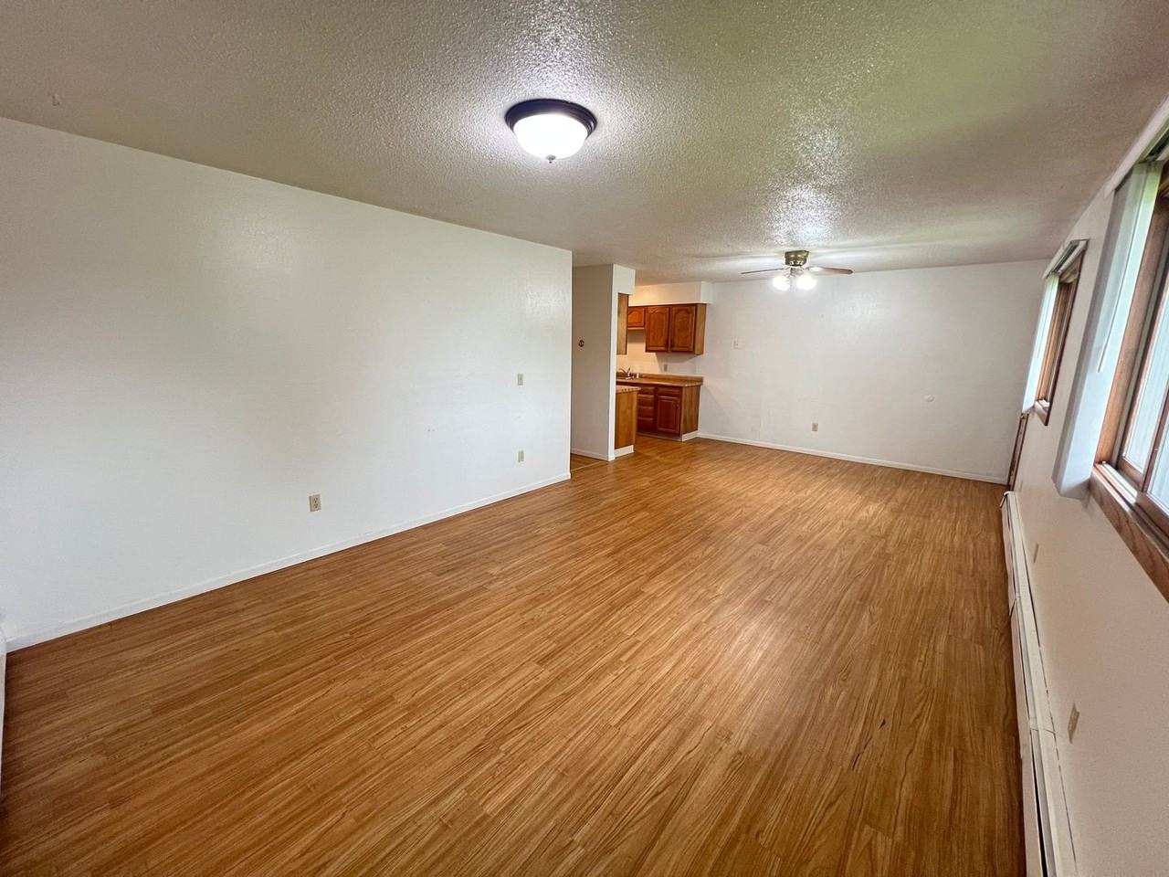 1406 Birch Ave - Photo 6 of 28