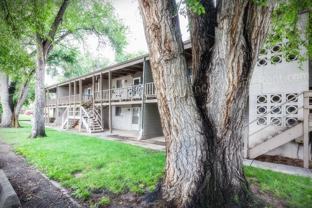 701 Parker St - Photo 1 of 1