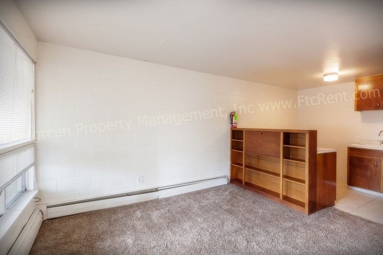 701 Parker St - Photo 2 of 37