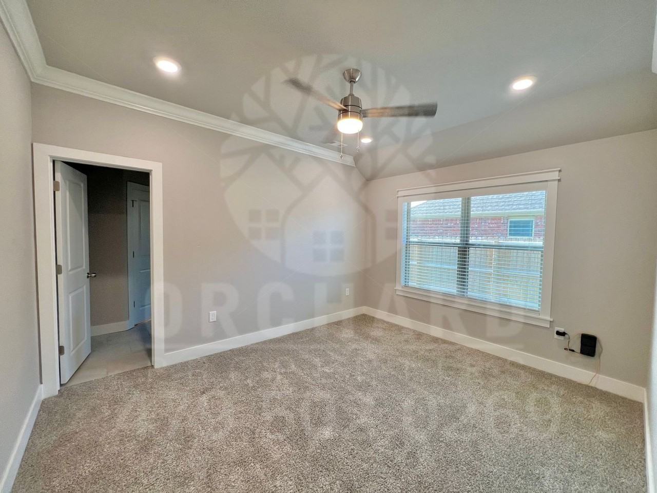 905 Jameson St - Photo 7 of 21