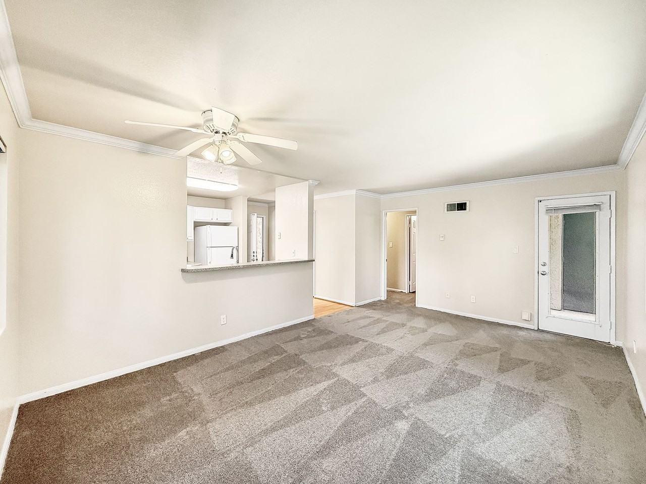 7585 Charmant Dr #805 - Photo 4 of 15